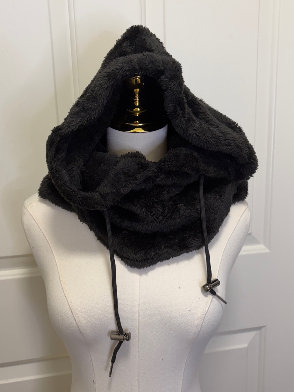 Black Detachable Sherpa Hood